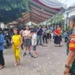 Babinsa Koramil 0201-05/MB Mengamankan Kegiatan Ibadah Jalan Salib dan Misa Pekan Suci 2024