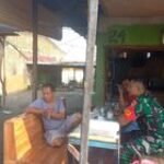 Tumbuhkan Kekompakan Serta Kemanunggalan TNI-Rakyat, Babinsa Beringin Komsos Bersama Warga Binaan
