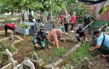 Babinsa Koramil 0201-01/MP Karya Bakti Bersihkan Pemakaman Sambut Ramadhan 1445 H