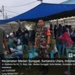 Babinsa Koramil 0201-06/MS Monitor & Bantu Pengamanan dan Penyaluran Bantuan Pangan Cadangan Beras