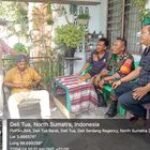 Babinsa Koramil 0201-15/DT Melaksanakan Komsos di Rumah Warga Desa Binaan