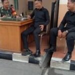 Pantau Wilayah Binaan, Babinsa Koramil 0201-08/MA Sambangi Security Yang Sedang Jaga
