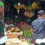 Babinsa Koramil 0201-07/MT Laksanakan Penertiban PK5 Pasar Tradisional Simpang Melati