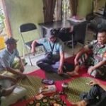Melalui Komsos, Babinsa Kelurahan Sarirejo Ajak Warganya Jaga Kamtibmas