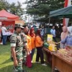 Babinsa Koramil 0201-01/MP Serda Sholihin Hadiri Bazar Lapangan Sejati