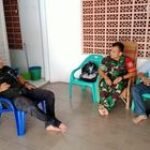 Terus Merajut Komunikasi & Hubungan Baik, Babinsa Koramil 01/MP Komsos Dengan Warga di Wilayah Binaannya