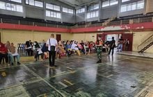 Babinsa Koramil 0201-02/MT Pantau Penyaluran Bantuan Sembako di Gedung Gelanggang Remaja Kota Medan