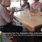 Saling Tukar Informasi, Babinsa Koramil 0201-15/DT Laksanakan Komsos Bersama Warganya