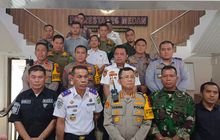 Peltu Dicky Lubis Babinsa Kel. Sidorame Barat I Memonitor Rapat Koordinasi Forkopimda Kota Medan