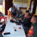 Melalui Komsos Di Kantor Lurah, Babinsa Koordinasisi Dengan Mitra Kerja
