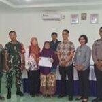Babinsa Koramil 0201-14/PB Dampingi Penyaluran BLT di Desa Namo Bintang