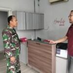 Babinsa Koramil 0201-06/MS Serda Batara Kurniawan Jalin Komunikasi dengan Tokoh Masyarakat untuk Pererat Silaturahmi