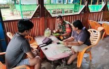 Maraknya Judi Online, Babinsa Koramil-14/PB Himbau Warga Binaan Agar Jangan Terpengaruh