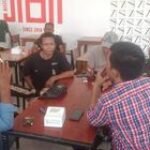 Babinsa Koramil 0201-01/MP Sertu Hadi Bangun Keakraban dengan Warga Melalui Komsos