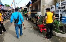 Anggota Koramil 0201-14/PB Gelar Gotong Royong Bersama Warga Desa Durin Simbelang