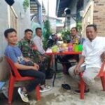 Babinsa Koramil 0201-11/MD Bangun Sinergitas dengan Komsos di Kelurahan Tanjung Mulia