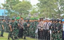 Prajurit Yonif 755 Kostrad Laksanakan Apel Gelar Pasukan Pengamanan VVIP Kunjungan Kerja RI 1