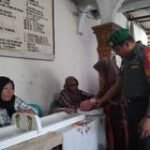 Babinsa Koramil 0201-06/MS Berpartisipasi dalam Kegiatan Posyandu di Kelurahan Tg. Gusta