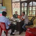 Kolaborasi Babinsa dan Aparat Kelurahan Gaharu untuk Tingkatkan Ketertiban Lingkungan