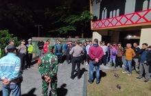 Babinsa Medan Sunggal Dampingi Penertiban PK5 dan Pembongkaran Tempat Usaha di Trotoar