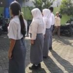 Babinsa Koramil 0201-10/MM Berikan Pelatihan Disiplin dan Loyalitas kepada Siswi PKL di Medan Marelan