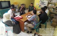 Wujudkan Kamtibmas Di Wilayah Binaan, Serda Taufik Bantu Mediasi Permasalahan Warga