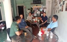 Babinsa Koramil 0201-06/MS Jalin Silaturahmi dan Bertukar Informasi di Warung Kopi Kapten Muslim