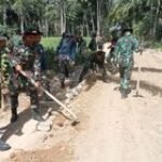 Sebelum Finishing, Satgas TMMD Kembali Benahi Kiri-Kanan Bahu Jalan