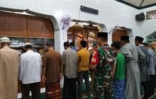 Safari Subuh Babinsa Koramil 0201-02/MT di Masjid Al Waritsin