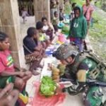 Dengan ROSITA, Satgas Yonif 323 Bantu Perputaran Roda Ekonomi Masyarakat Papua