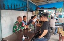 Babinsa Kelurahan Merdeka Aktif Laksanakan Komsos di Kelurahan Polonia