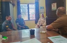 Babinsa Koramil 0201-01/MP Serka SM. Simangunsong Sambangi Warga Kesawan, Perkuat Keamanan dan Kesadaran Kamtibmas