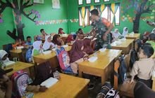 Program Hasanuddin Peduli Anak Sekolah, Kodim 1430/Konawe Utara Gelar Pemberian Makan Bergizi Gratis Kepada Siswa Siswi Kurang Mampu