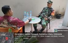 Babinsa Koramil 06/MS Rutin Pantau Wilayah Melalui Komsos dengan Warga