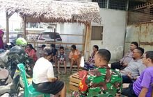 Babinsa Koramil 0201-05/MB Sertu M Maksum Bantu Mediasi Permasalahan Warga