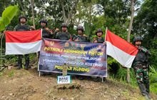 Menjaga Kedaulatan Negara, Satgas Pamtas Yonarmed 11 Kostrad Laksanakan Patroli Patok