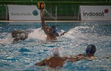 Suporter Bakar Semangat Tim Polo Air DKI Jakarta