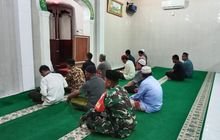 Babinsa Koramil 0201-02/MT Perkuat Iman dan Kebersamaan Lewat Safari Subuh di Masjid Al Amin