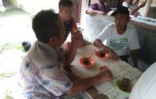 Babinsa Koramil 0201-14/PB Laksanakan Komunikasi Sosial di Desa Suka Mulia Hulu Bahas Keamanan dan Kebersihan