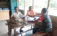 Jalin Kedekatan dengan Warga, Babinsa Koramil 14/PB Komsos di Warung Kopi