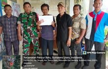 Babinsa Koramil 0201-14/PB Serda Adolf Simanjuntak Ikut Penyaluran BLT-DD Tahap III TA 2024 Desa Namo Simpur