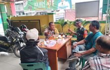 Konsolidasi Babinsa Bersama Tiga Pilar Tangani Parkir Liar dan Kemacetan di Jalan Merak