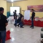 Pengamanan Ketat Rapat Pleno Rekapitulasi Suara, Babinsa Serma Imanuel Ginting Pimpin Pengamanan di Kecamatan Tigalingga