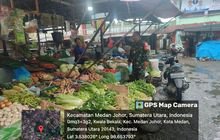 Babinsa Koramil 0201-08/MA Anjangsana Ke Salah Satu Pasar Di Wilayah Binaannya