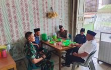 Babinsa Koramil 0201-13/PST Gelar Komsos dengan Perangkat Desa dan Warga di Sei Rotan