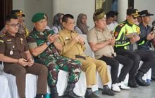 Pemkab dan Polres Langkat Lepas Pendistribusian Logistik Pilkada Sumut dan Langkat 2024