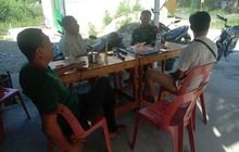 Babinsa Serda Agung Pradana Gelar Komsos Sadar Bencana untuk Antisipasi Dampak Banjir