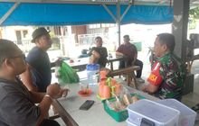 Serka Prayogo Babinsa Koramil 0201-14/PB Komsos Bersama Kades & Warga Dusun 1 Desa Namo Rih