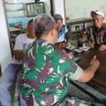 Babinsa koramil 0201-14PB Ciptakan Keakraban dengan Warga Binaan Melalui Komsos