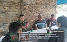 Selain Menjaga Silahturahmi, Babinsa Juga Komsos Ingatkan Warga Waspada bahaya Bencana Banjir